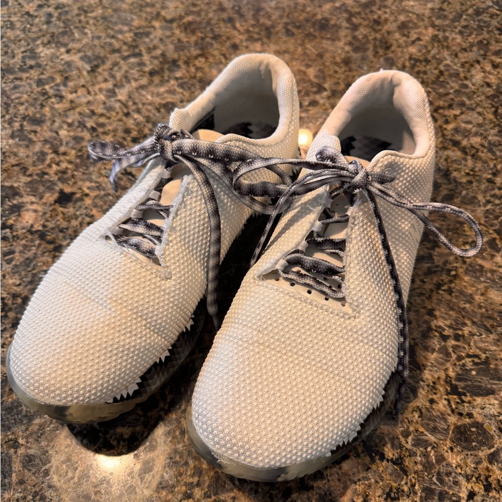Women No Bull white Athletic Sneaker - size 7